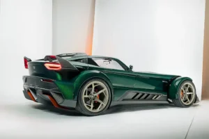 Read more about the article Donkervoort P24 RS Tegaskan Eksistensi Mobil Analog di Era Supercar Modern